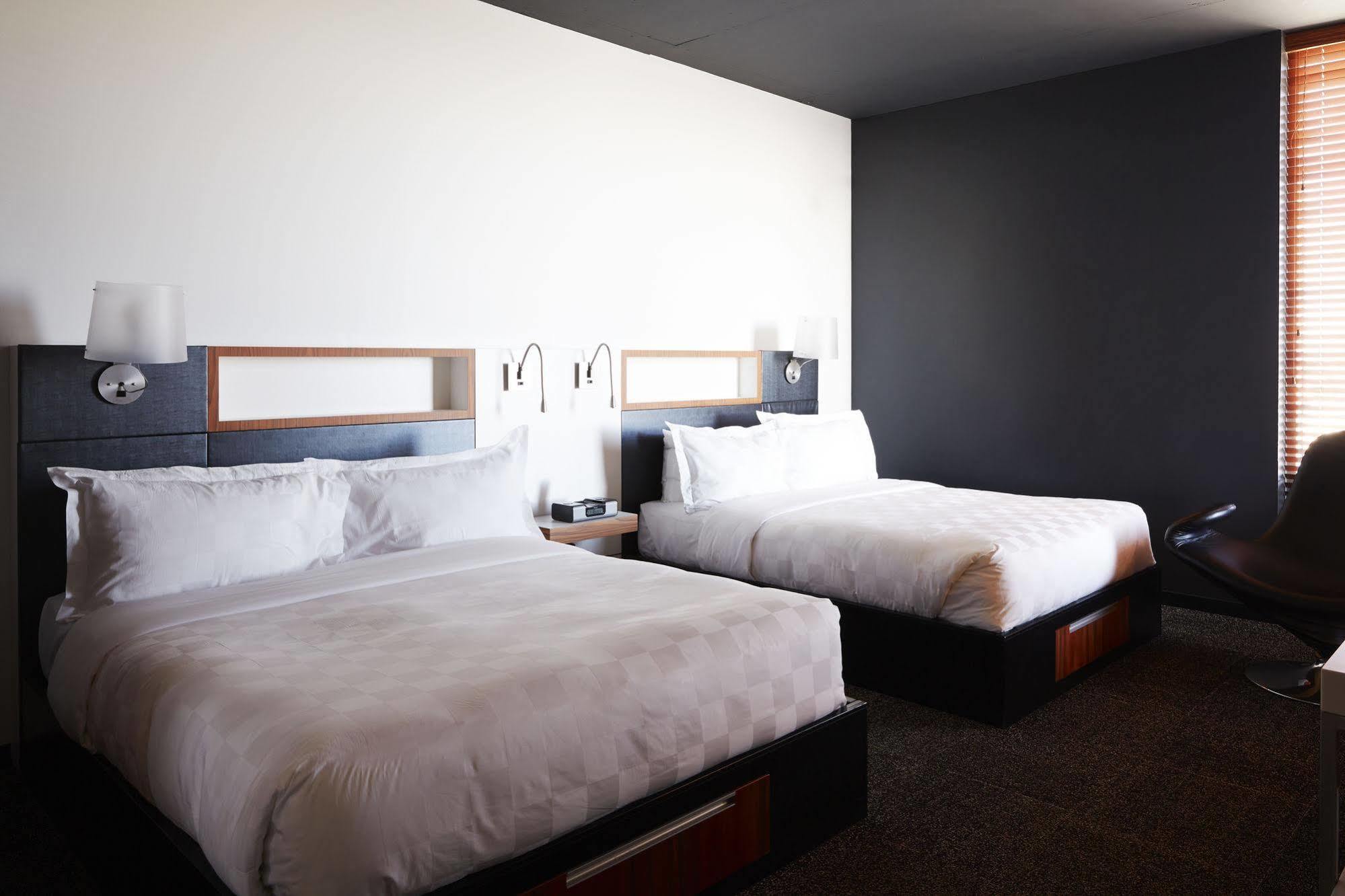 Hotel Alt Quartier Dix30 Brossard Buitenkant foto